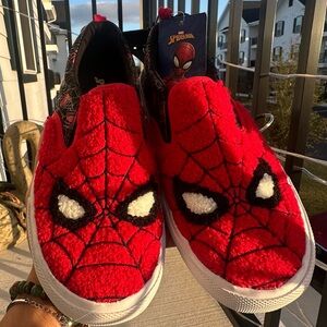 Spider-Man Boys Size 2 Slip-On Shoes NWT.